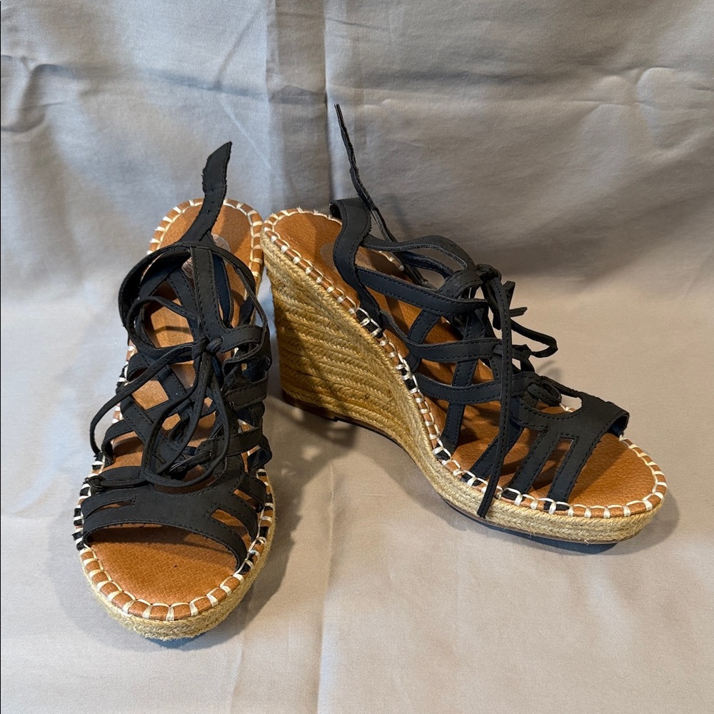 SO Black Lace-Up Wedge Sandals